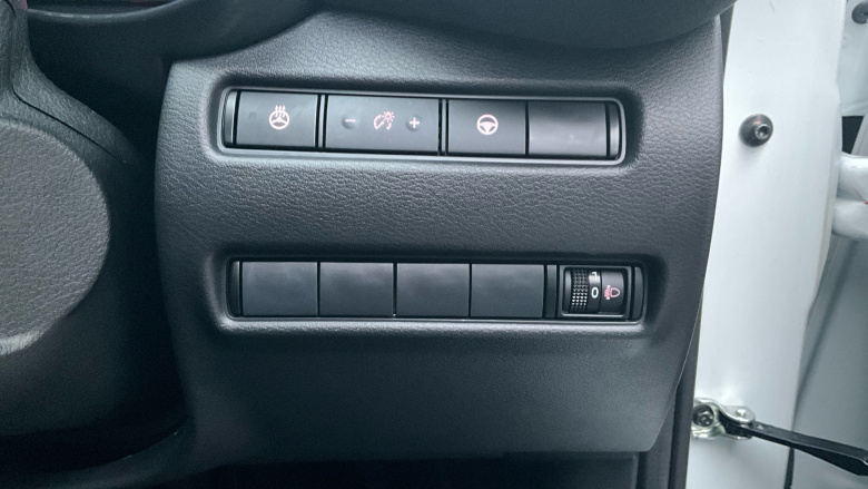 Nissan Juke 1.6 Hybrid Tekna+ 5dr Auto Hybrid Hatchback